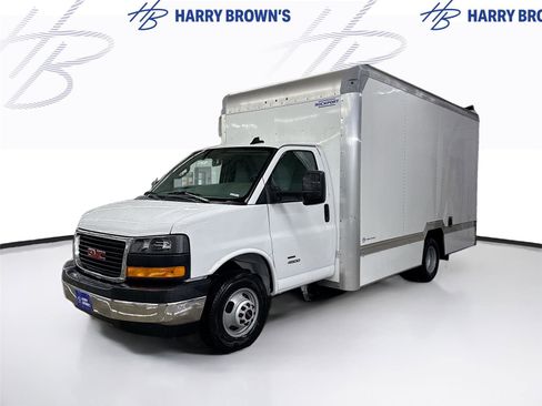 New 2026 GMC Savana 4500 w/ Driver Convenience Package image 1