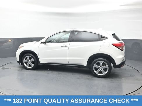 Used 2017 Honda HR-V EX image 4