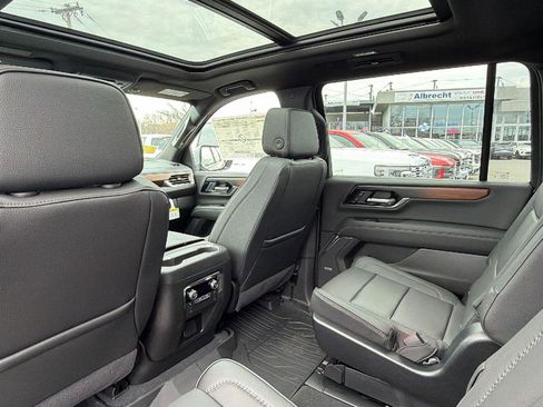 New 2026 GMC Yukon XL Denali image 37