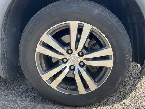 Used 2017 Honda Pilot EX-L image 11