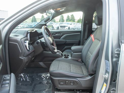 Used 2023 Chevrolet Colorado Z71 w/ Z71 Convenience Package 2 AWD/4WD image 23