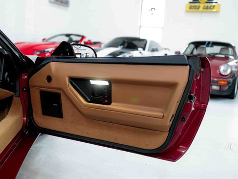 Used 1989 Chevrolet Corvette Convertible RWD image 70