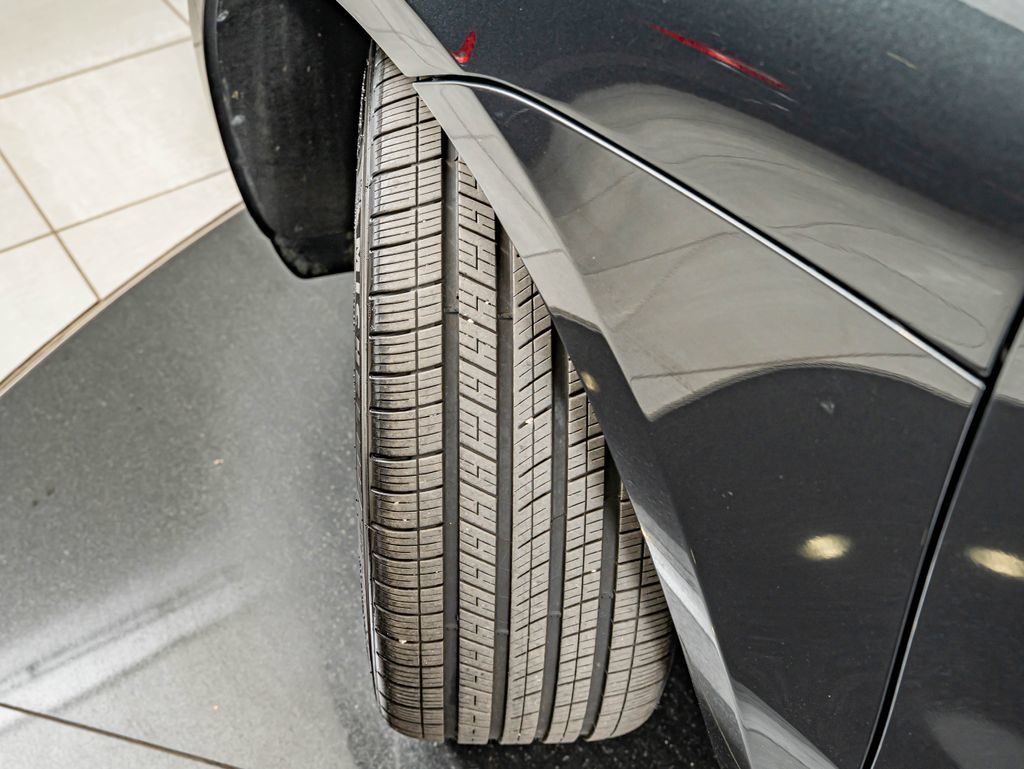 Certified 2026 Porsche Macan AWD/4WD image 50