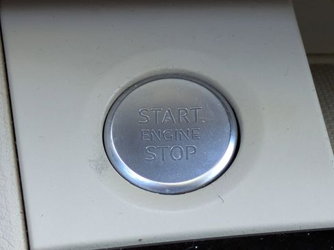 Used 2018 Audi Q5 2.0T Premium image 31