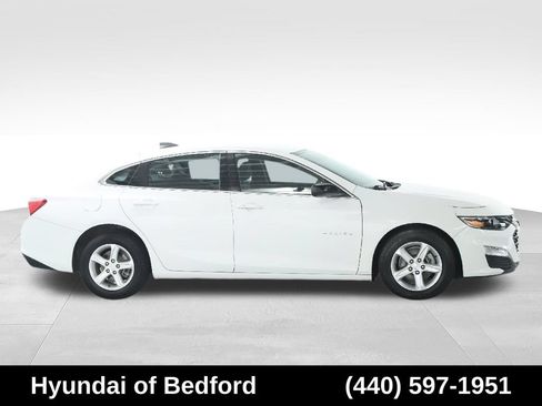 Used 2020 Chevrolet Malibu LS FWD image 12
