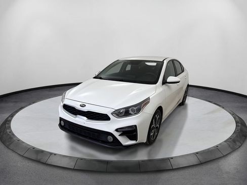 Used 2021 Kia Forte LXS FWD image 1