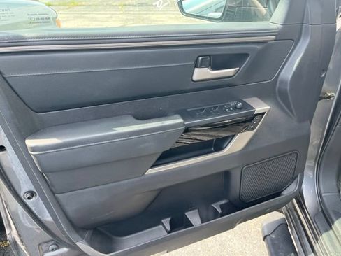 Used 2022 Toyota Tundra Limited AWD/4WD image 9