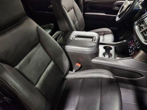 Used 2024 Chevrolet Tahoe LT w/ LT Signature Plus Package image 32