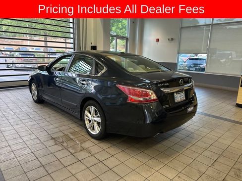 Used 2013 Nissan Altima 2.5 SV FWD image 10