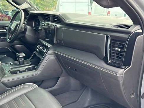 Used 2024 GMC Sierra 1500 AT4X AWD/4WD image 15