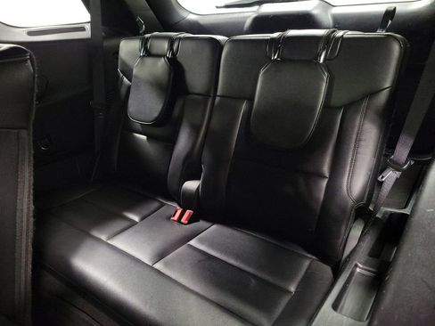 Used 2020 Ford Explorer XLT w/ Equipment Group 202A image 22