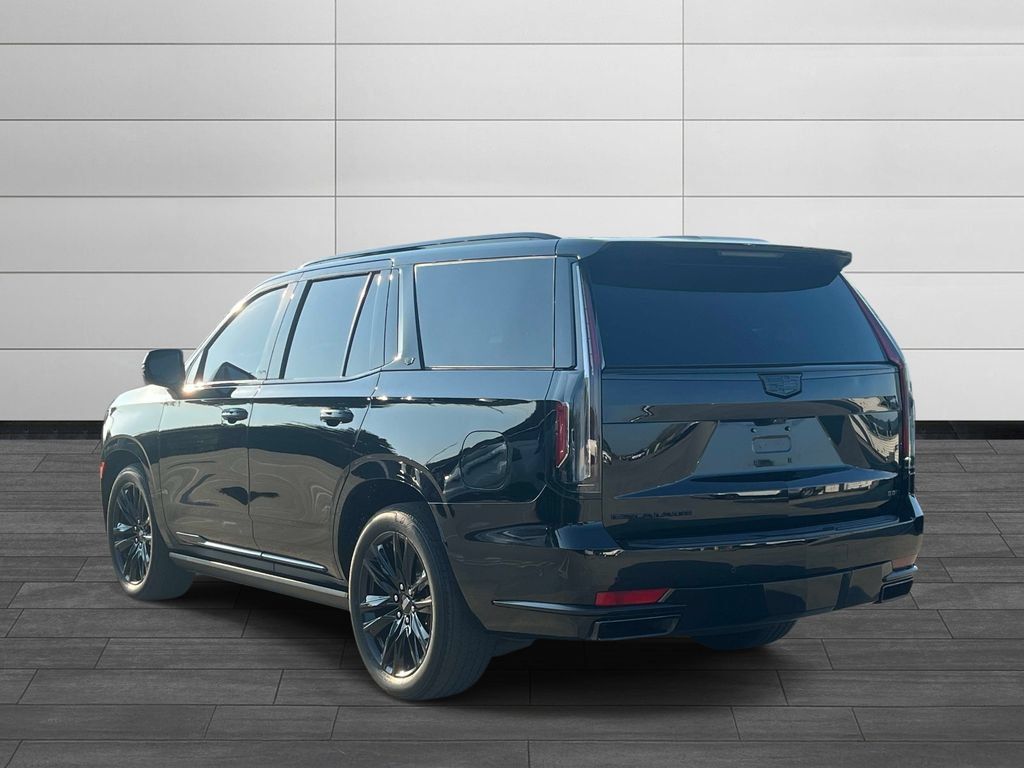 Used 2024 Cadillac Escalade Sport Platinum w/ Heavy-Duty Trailer Package AWD/4WD image 3