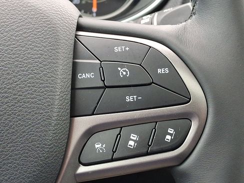 Certified 2019 Jeep Cherokee Limited w/ Technology Group AWD/4WD image 25