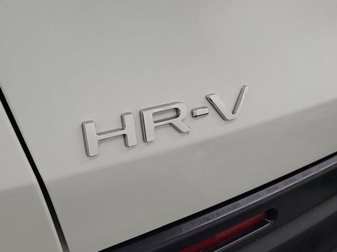 Used 2023 Honda HR-V Sport image 7