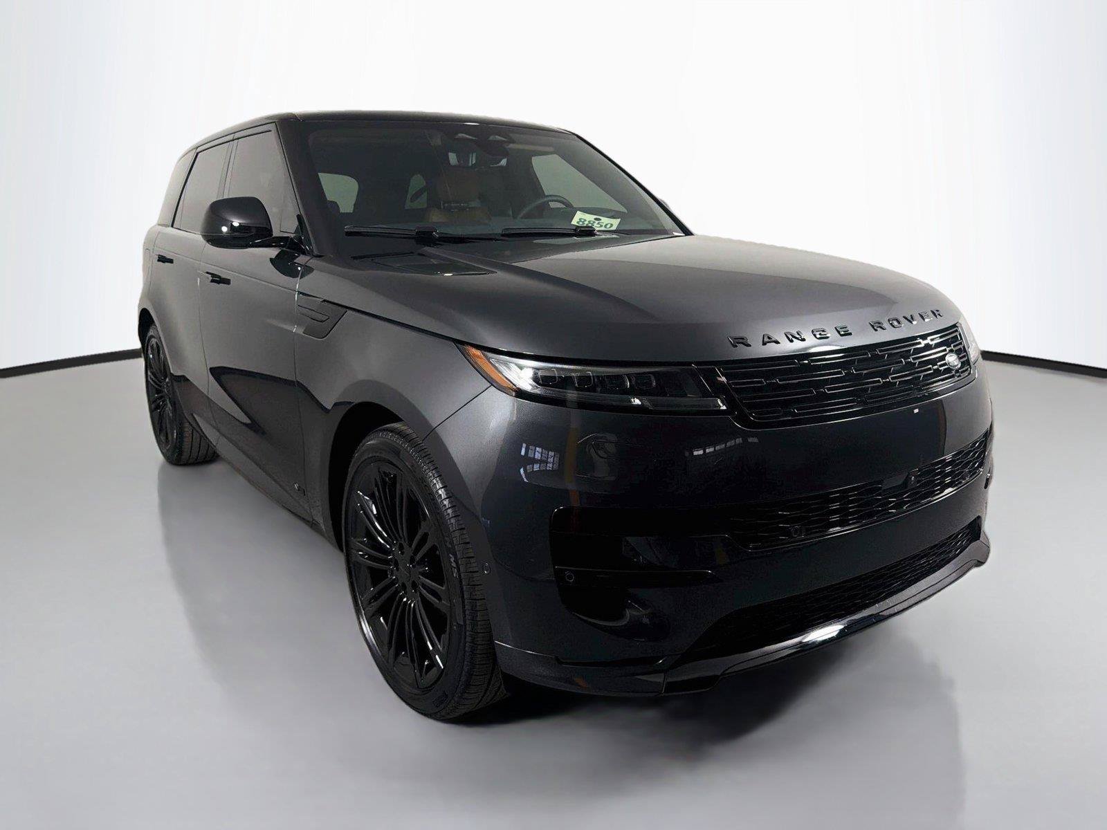 New 2026 Land Rover Range Rover Sport Dynamic SE AWD/4WD image 3