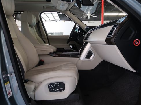 Used 2014 Land Rover Range Rover Long Wheelbase Supercharged AWD/4WD image 33