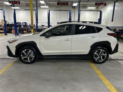 Certified 2025 Subaru Crosstrek 2.0i Premium image 5