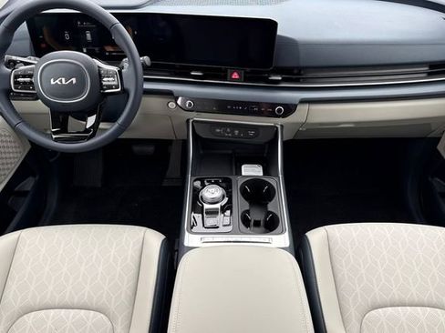 New 2026 Kia Carnival EX FWD image 15