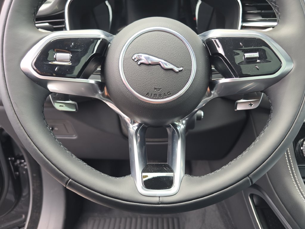 New 2026 Jaguar F-PACE R-Dynamic S AWD/4WD image 32