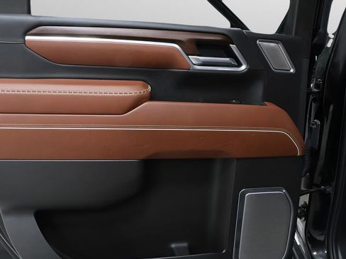 Used 2025 GMC Sierra 2500 Denali Ultimate image 26