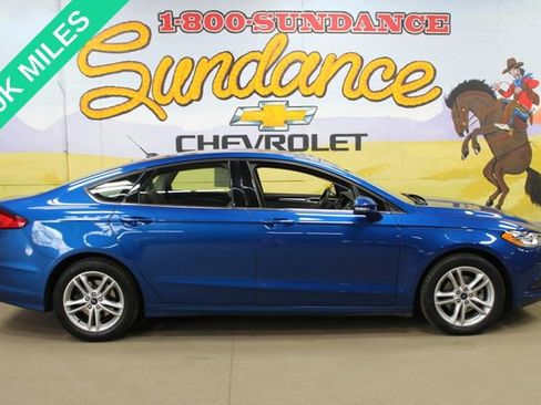 Used 2018 Ford Fusion SE FWD image 1