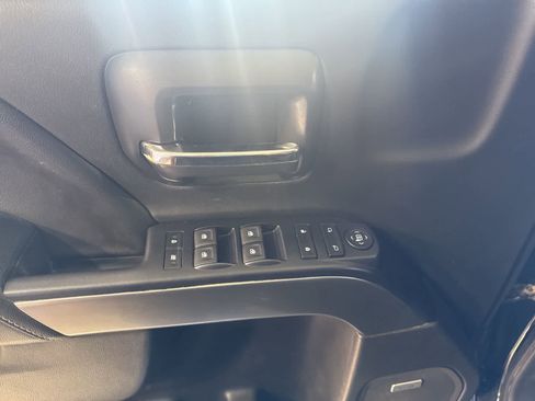 Used 2018 Chevrolet Silverado 1500 LT w/ Texas Edition image 20