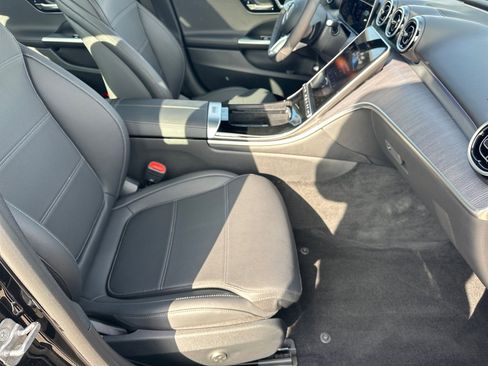 Certified 2025 Mercedes-Benz C 300 4MATIC Sedan image 14