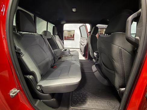 Used 2021 RAM 1500 Big Horn image 14