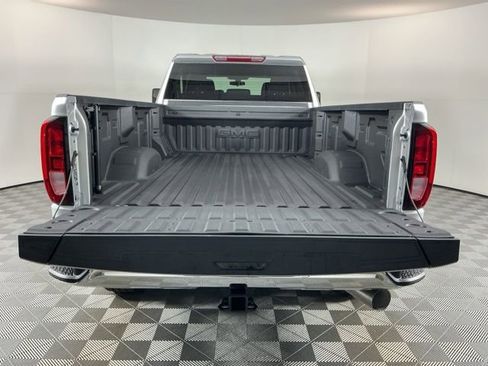 Used 2022 GMC Sierra 3500 SLE w/ SLE Convenience Package image 7