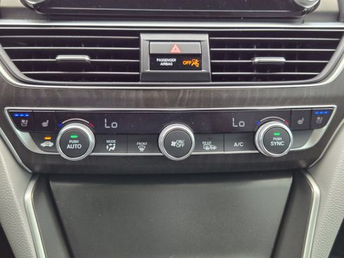 Used 2019 Honda Accord Touring image 15