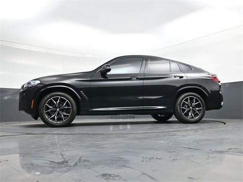 Used 2024 BMW X4 M40i w/ Premium Package image 29