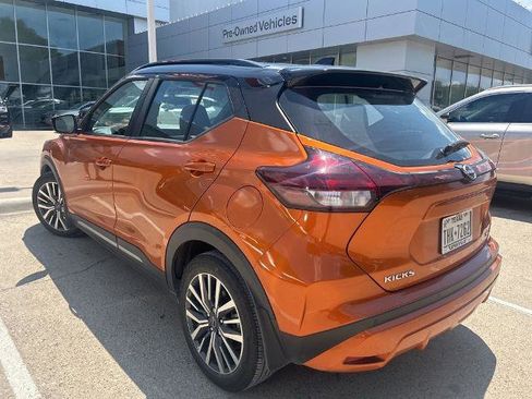 Certified 2023 Nissan Kicks SR FWD image 2