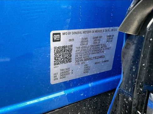 New 2026 Cadillac Optiq Luxury 1 image 14