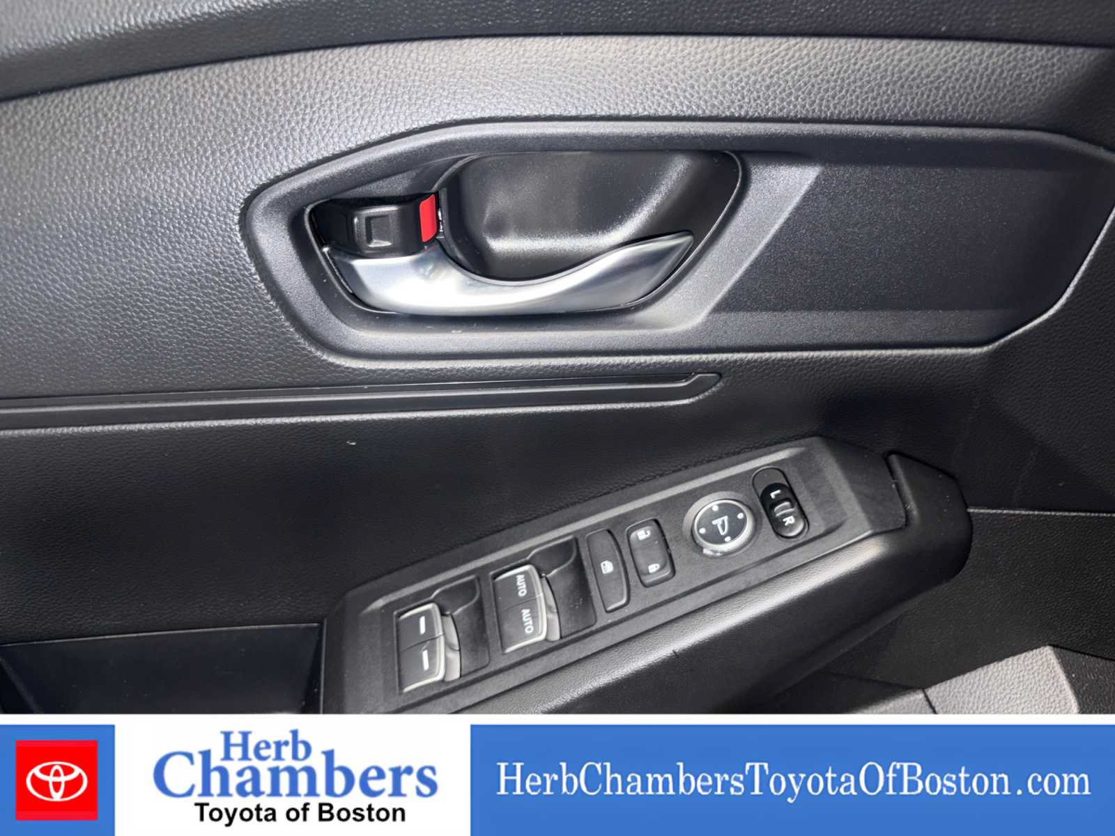 Used 2025 Honda Accord LX image 14