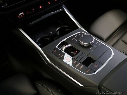 Used 2025 BMW 330i xDrive Sedan w/ M Sport Package image 22