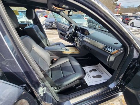 Used 2010 Mercedes-Benz E 350 4MATIC Sedan image 14