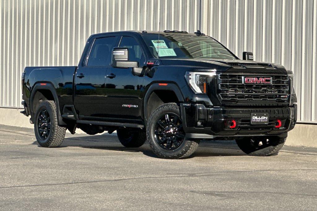 Used 2025 GMC Sierra 2500 AT4 w/ AT4 Premium Plus Package AWD/4WD image 2
