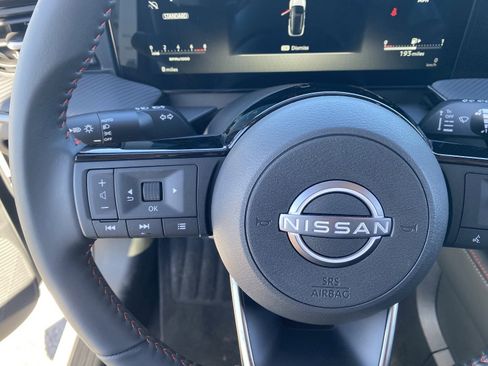 New 2026 Nissan Kicks SR w/ Cold Weather Package image 25