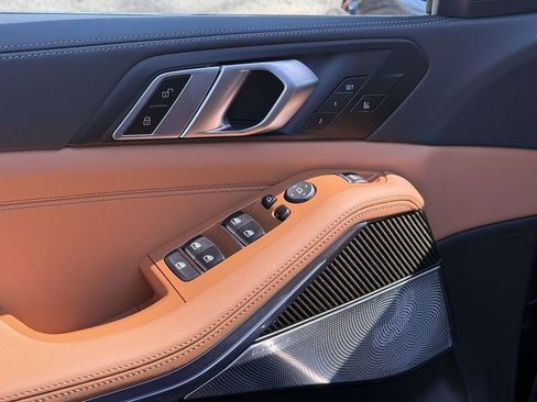 Used 2025 BMW X5 M60i image 17