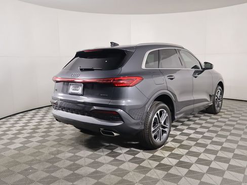 Used 2025 Audi Q5 Premium Plus w/ Premium Plus image 6