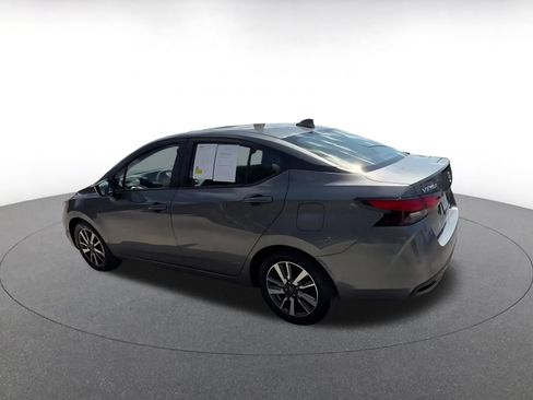 Used 2025 Nissan Versa SV FWD image 10