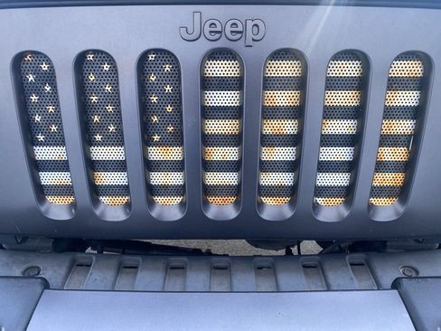 Used 2016 Jeep Wrangler Unlimited Sport AWD/4WD image 11