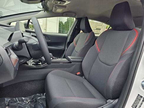 New 2026 Toyota Prius Plug-In Hybrid FWD image 19