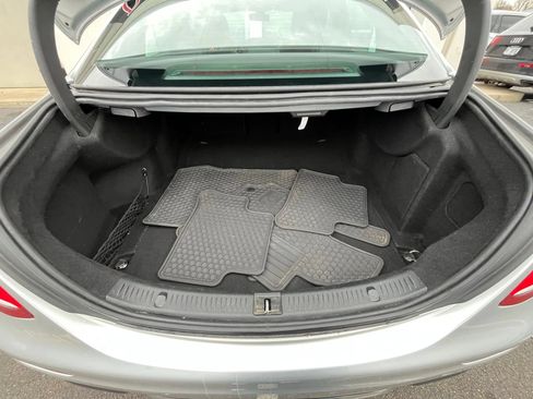 Used 2017 Mercedes-Benz E 300 4MATIC image 6