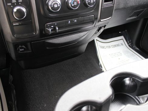 Used 2016 RAM 1500 ST w/ SXT Appearance Group image 25