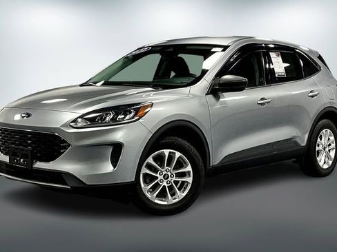 Used 2022 Ford Escape SE image 3