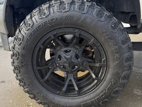 Used 2017 Ford F250 XLT w/ XLT Premium Package image 36