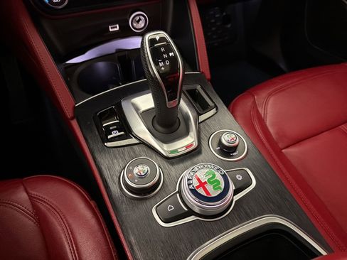 Used 2020 Alfa Romeo Stelvio w/ Nero Edizione RWD image 16
