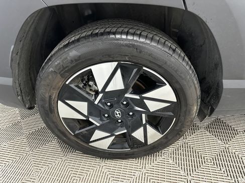 Used 2024 Hyundai Kona SEL FWD image 14