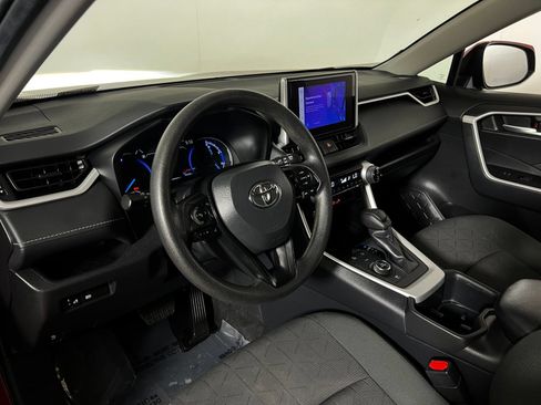 Certified 2025 Toyota RAV4 XLE AWD/4WD image 13